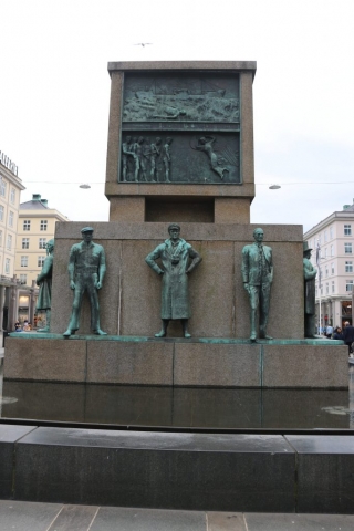 Seaman's Monument