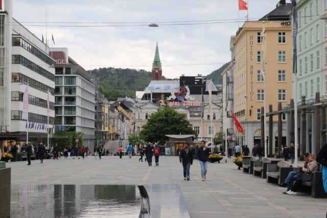 Torgalmenningen Square