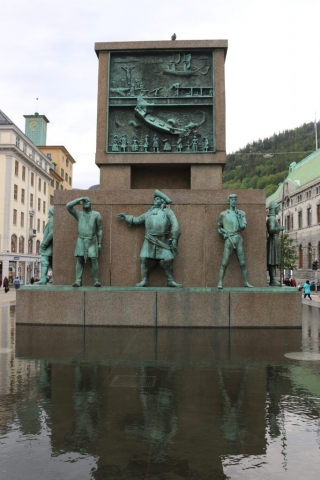 Seaman's Monument